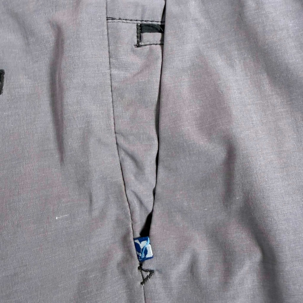 Tommy Bahama Shorts Mens 36/10 Gray Stretch Hybrid Flat Front Casual T821037 - Picture 8 of 13